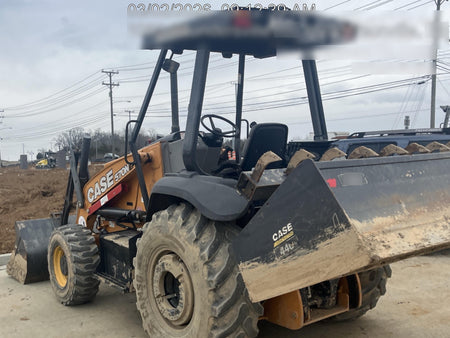 2019 Case 570N EP Canopy, 4WD, GP Front Bucket, Dual Tilt Cylinder, 84" Box Blade w/ Scarifier, Wheel Weights, Beacon