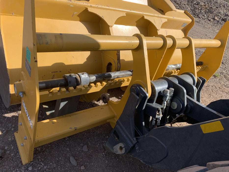 2020 JOHN DEERE 96" Loader Fork Carriage - John Deere