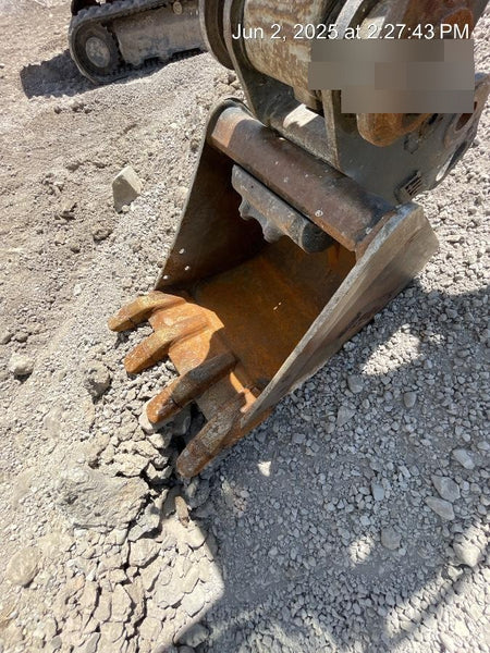 2021 TAKEUCHI 18" Bucket - Takeuchi