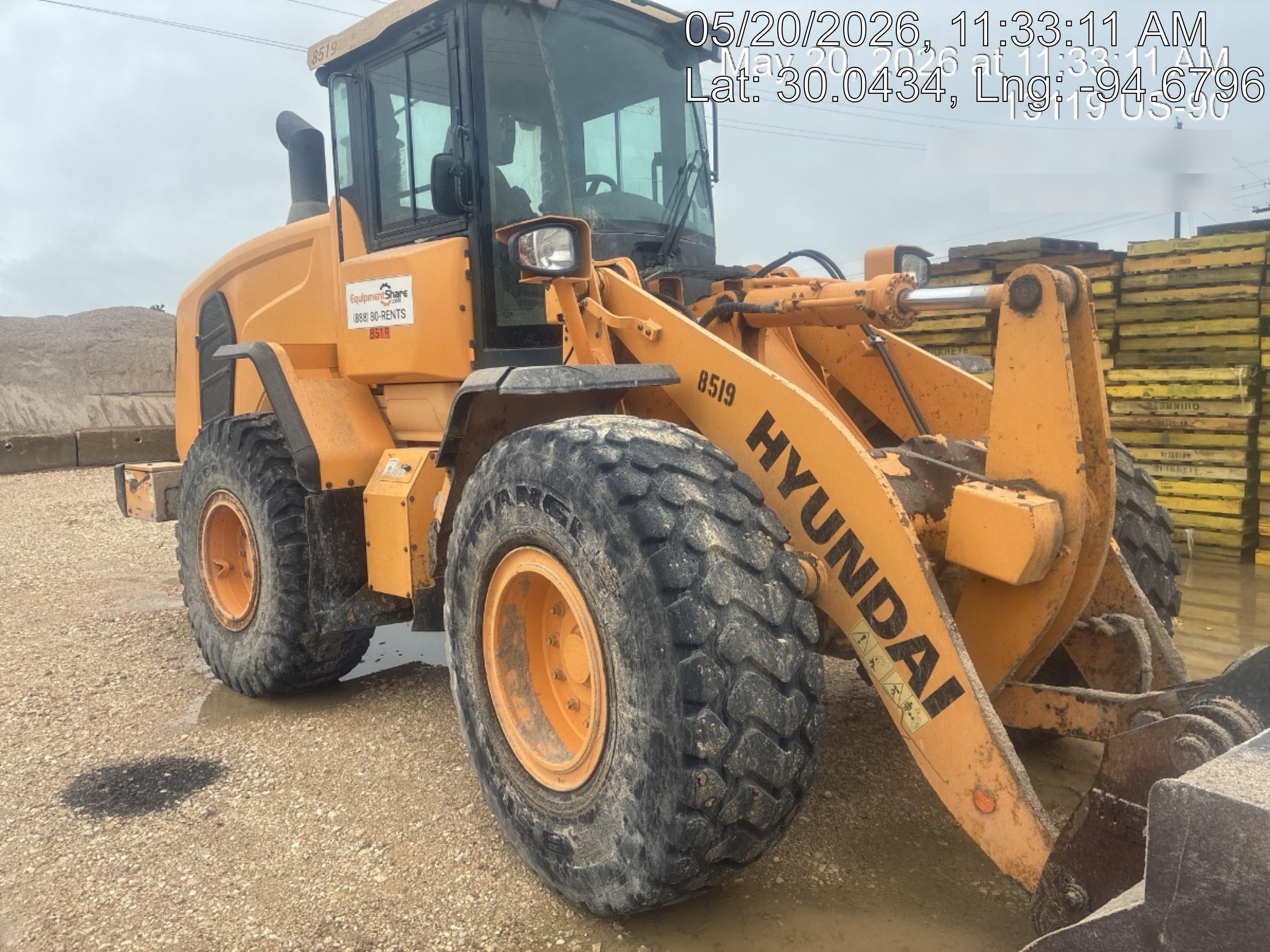 2018 Hyundai HL940 HL 940 Wheel loader, Werk Brau JRB quick coupler, 2.5 yd bucket, and Forks