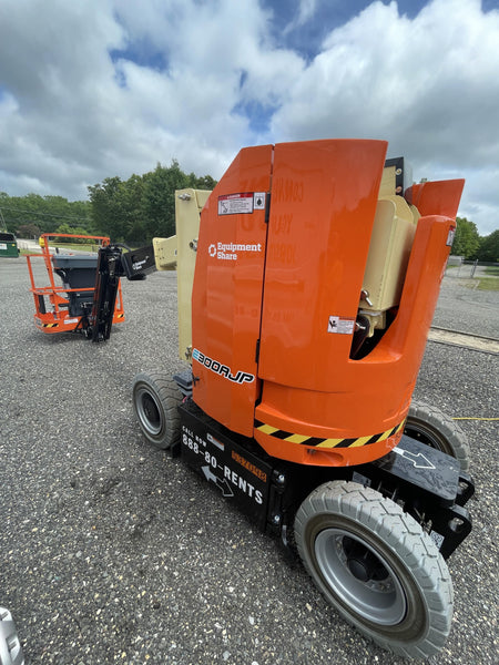2025 JLG E300AJP