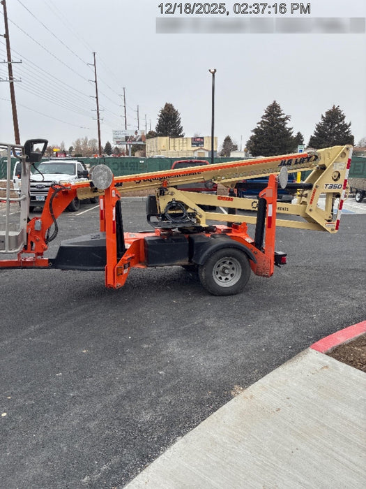 2023 JLG T350