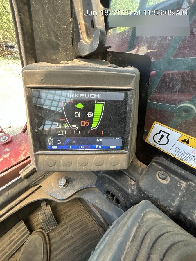 2022 TAKEUCHI TL8R2-CR