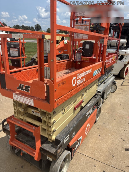 2023 JLG ES1932