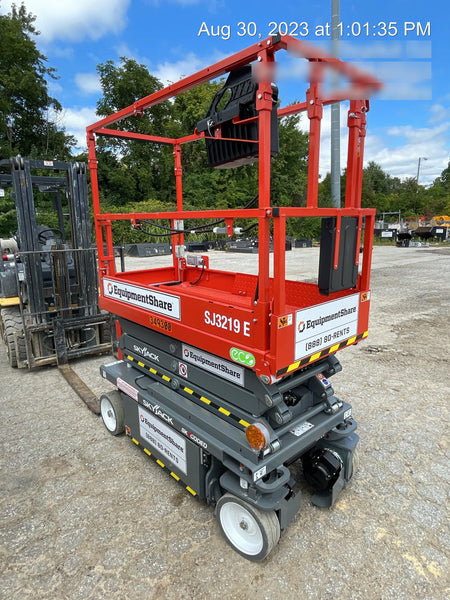 2023 SKYJACK SJ3219