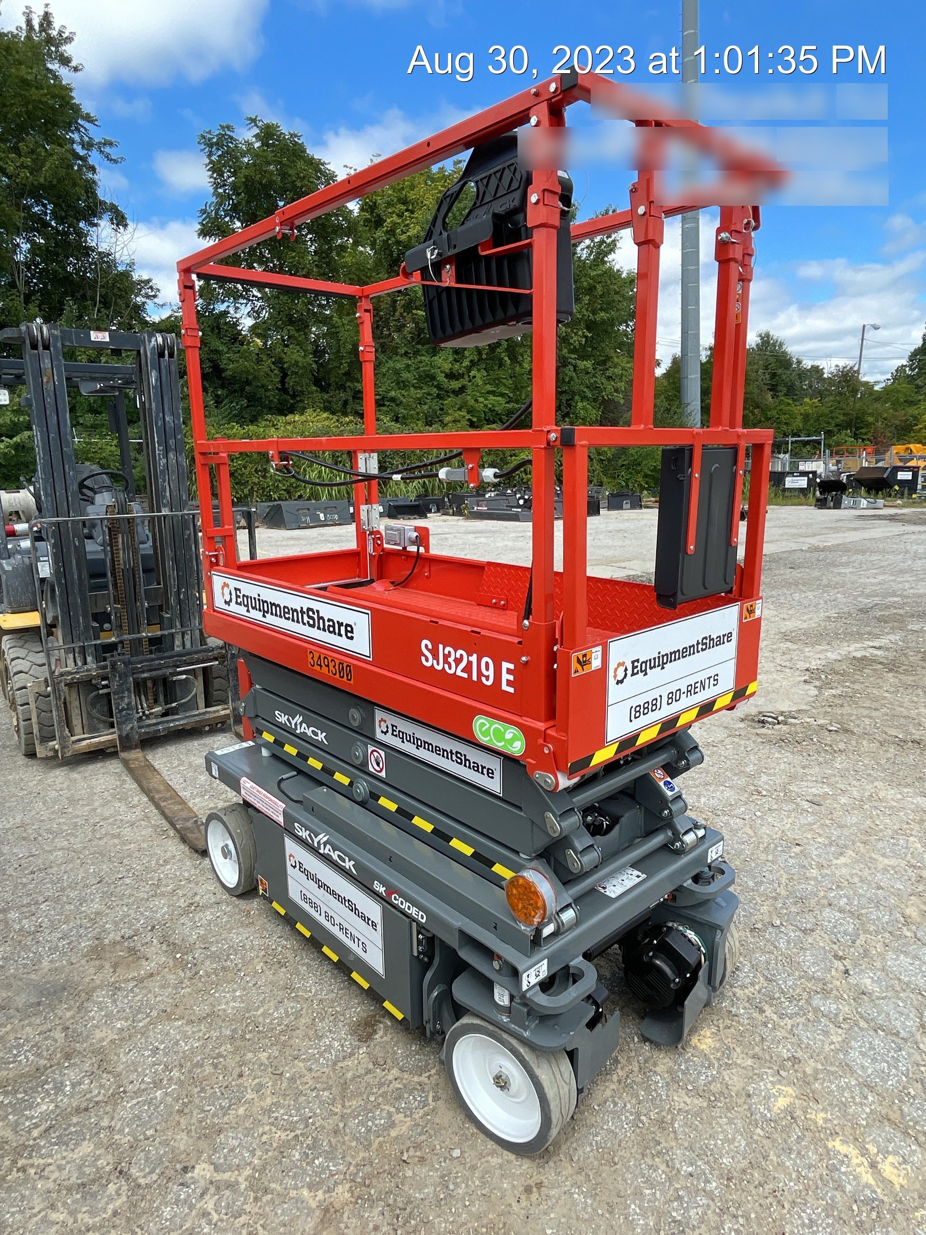 2023 SKYJACK SJ3219
