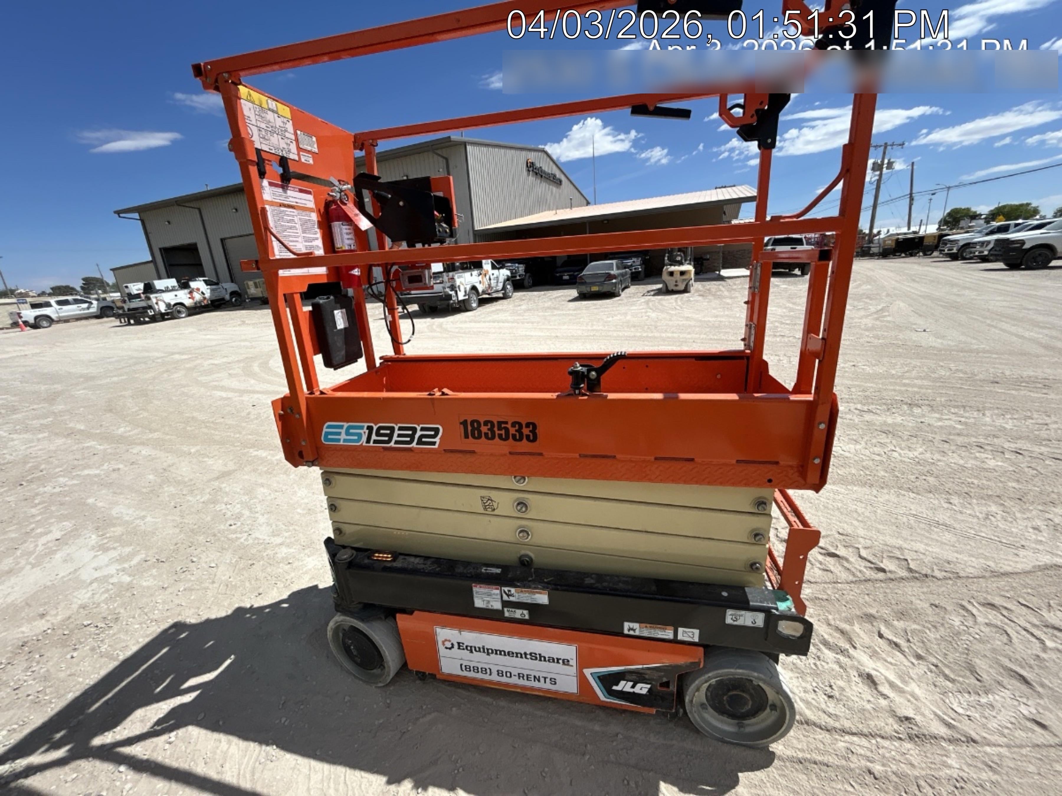 2021 JLG ES1932