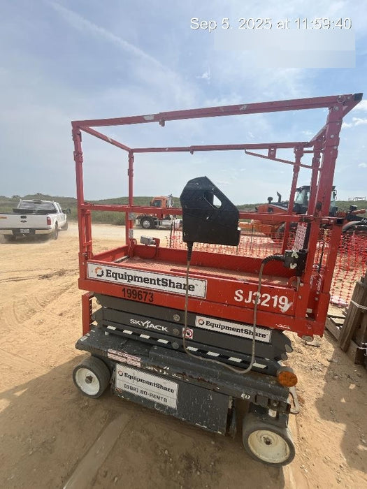 2021 SKYJACK SJ3219