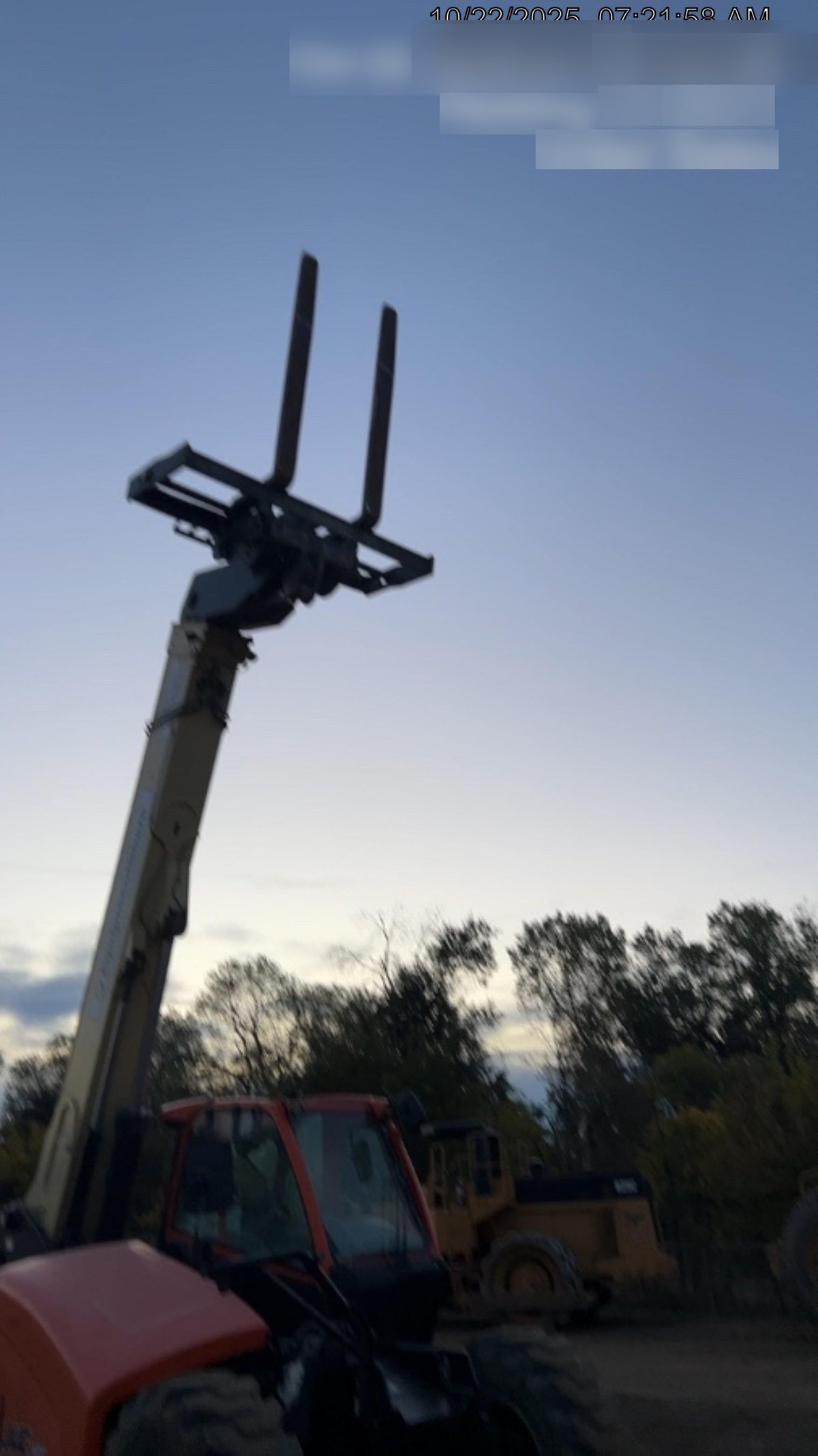 2021 JLG 1732