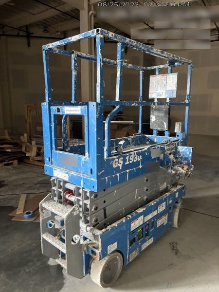 2020 Genie GS-1930 Solid Non Marking Tires, Beacon, Folding rails with half height swing gate, 800W Inverter