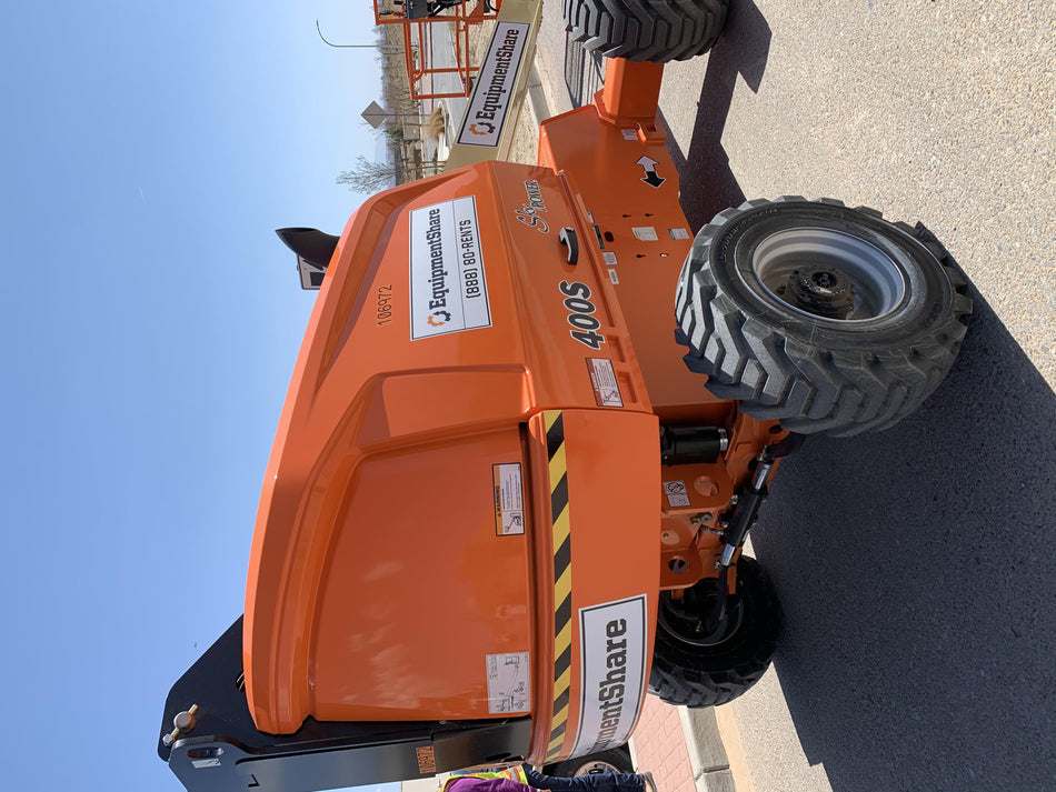 2020 JLG 400S