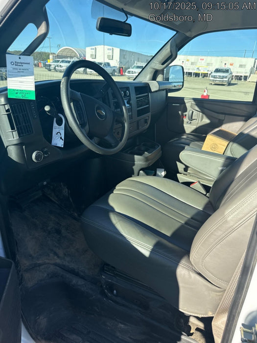 2025 CHEVROLET Express Van - Rental