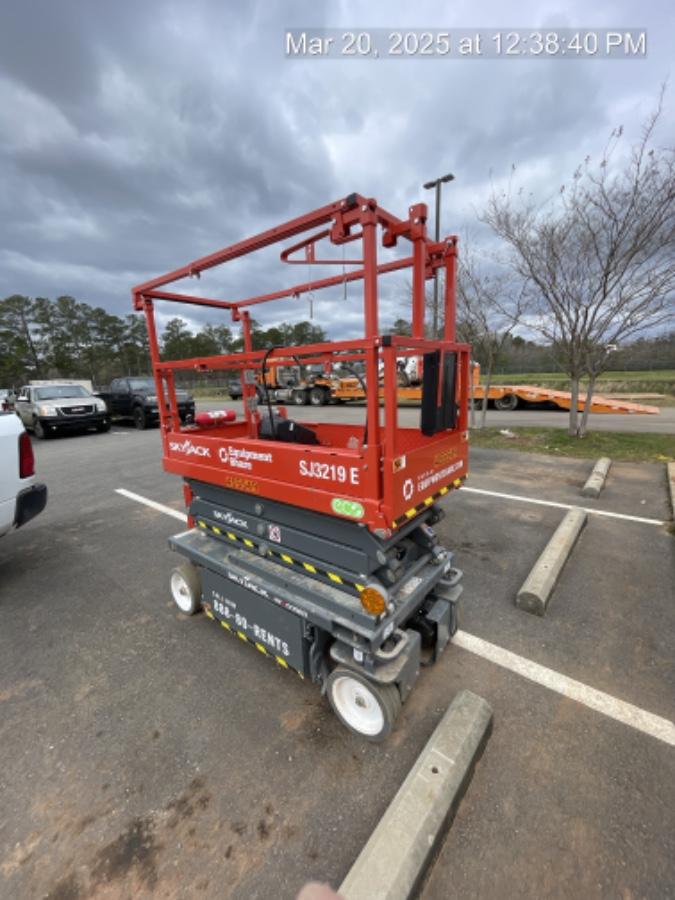 2024 Skyjack SJ3219 Electric Drive, Sld NM Tires, DBcns, RFRails, Power to Platform, T3 + Access Control