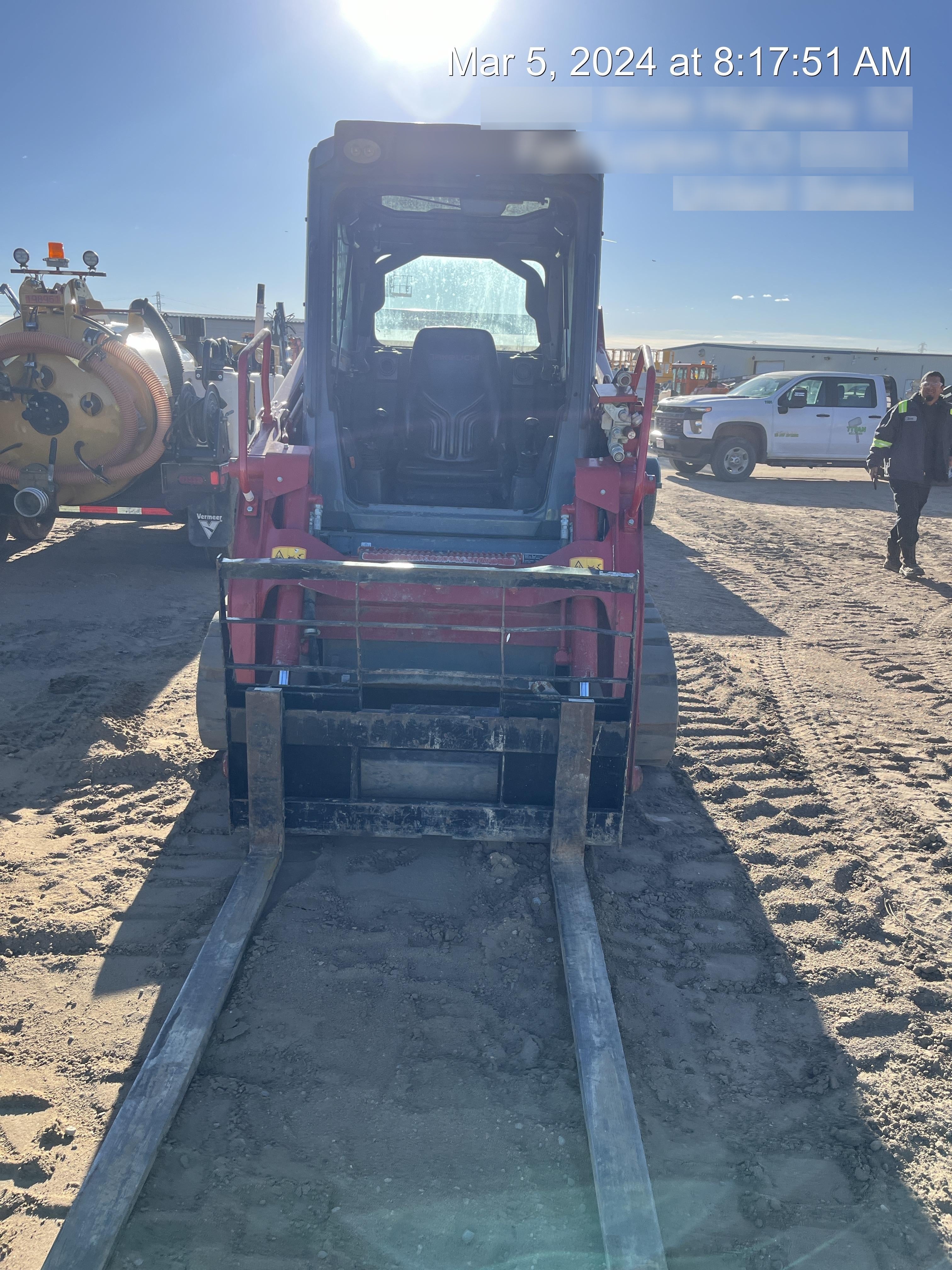 2021 TAKEUCHI TL10V2-CR
