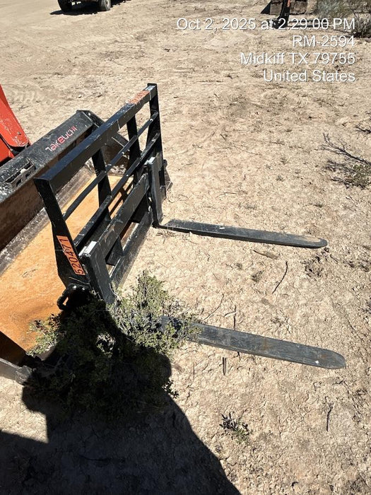 2025 ARROW MATERIAL HANDLING 60" Pallet Forks - Arrow