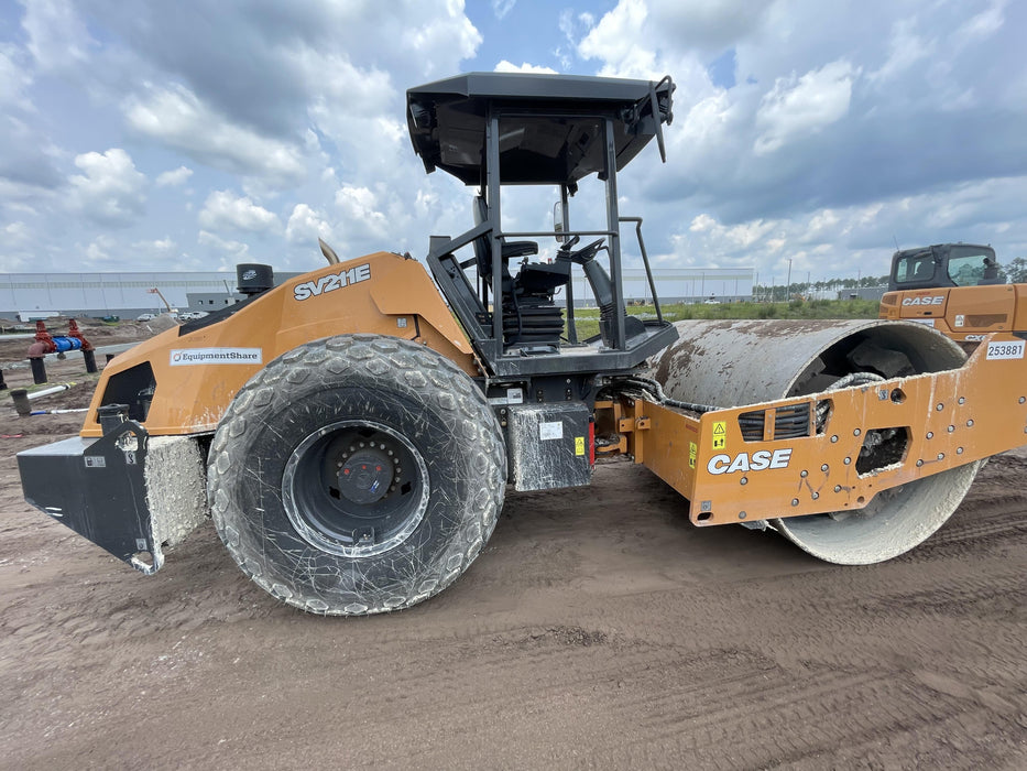 2022 CASE SV211ESM