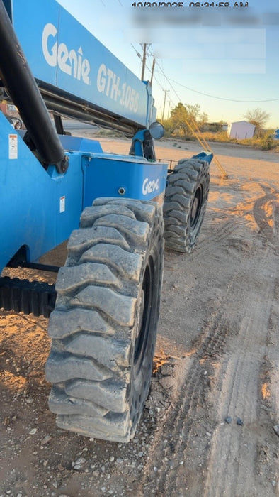 2017 GENIE GTH-1056