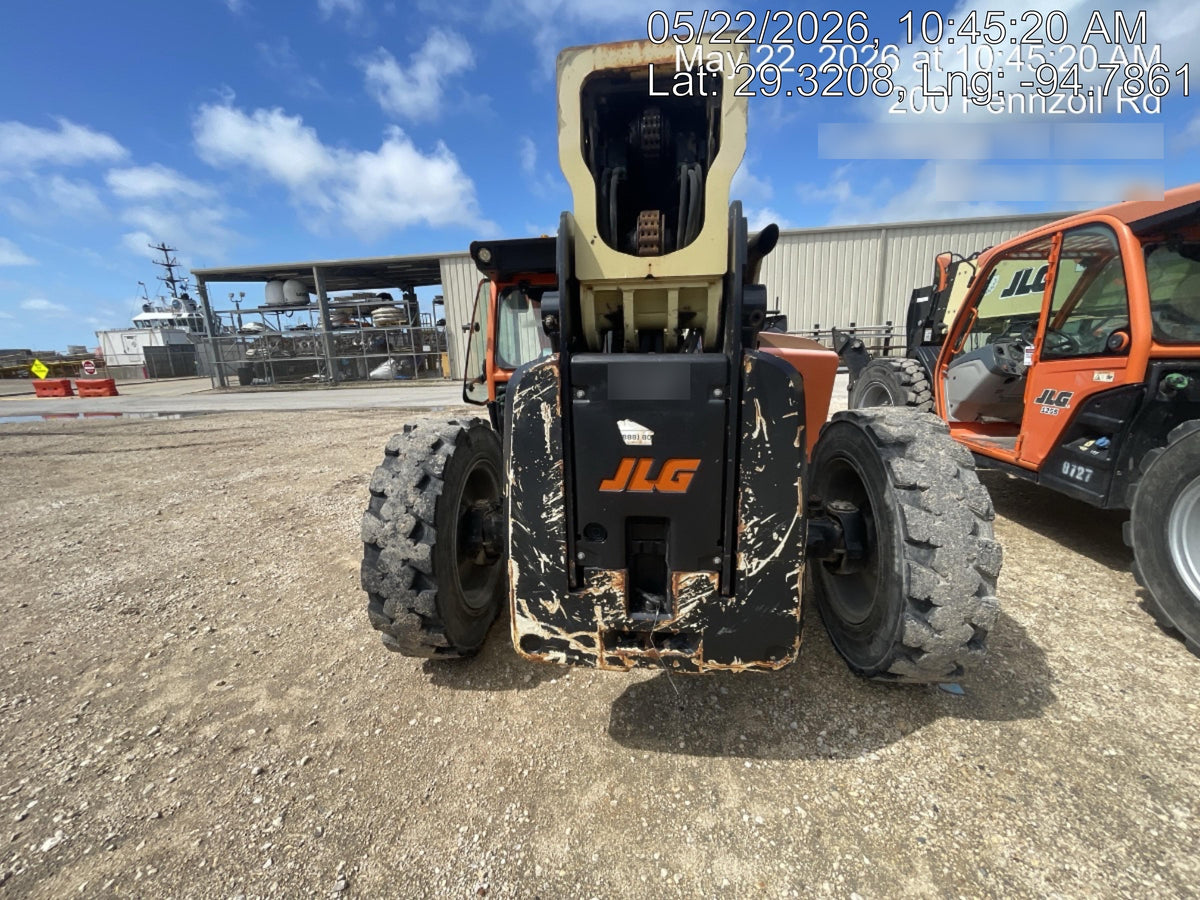 2019 JLG 1255 JLG 1255 T4F w/Full Cab, HVAC, Solid Tires, Work Lights/Beacon, 60" Carriage/Forks