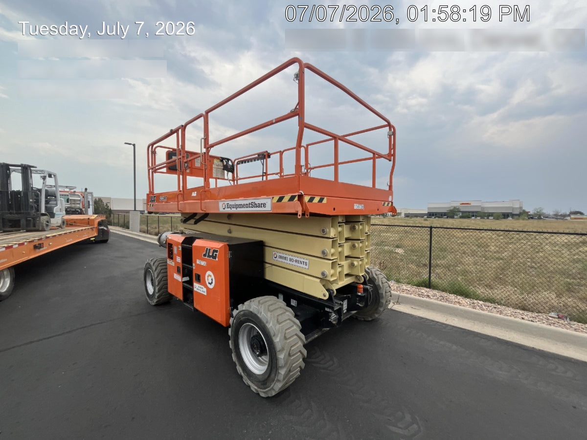 2021 JLG 430LRT