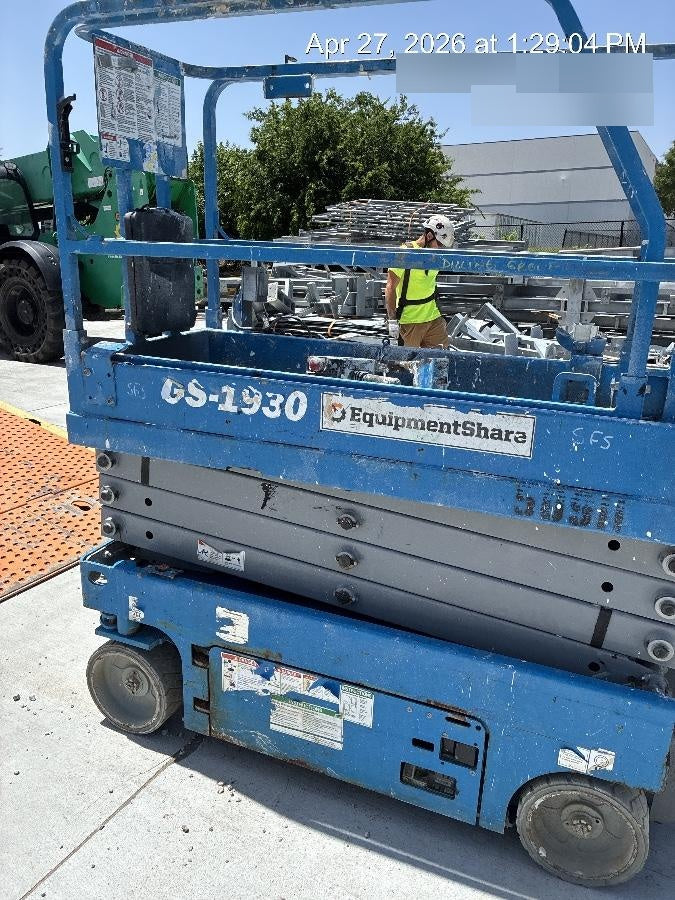 2019 Genie GS-1930 Fixed Rails with Chain Entry
