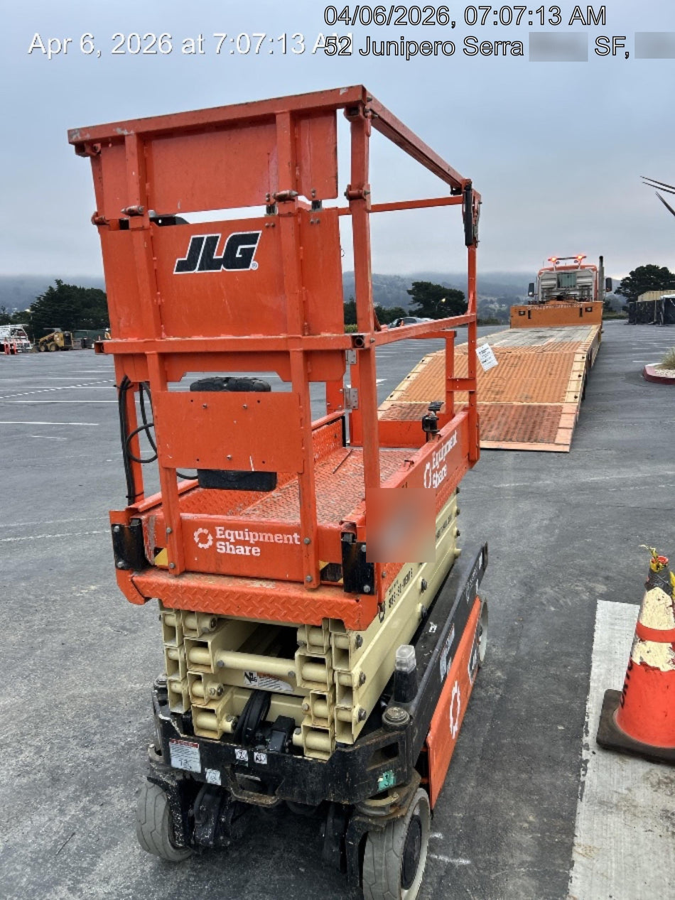2024 JLG ES1932