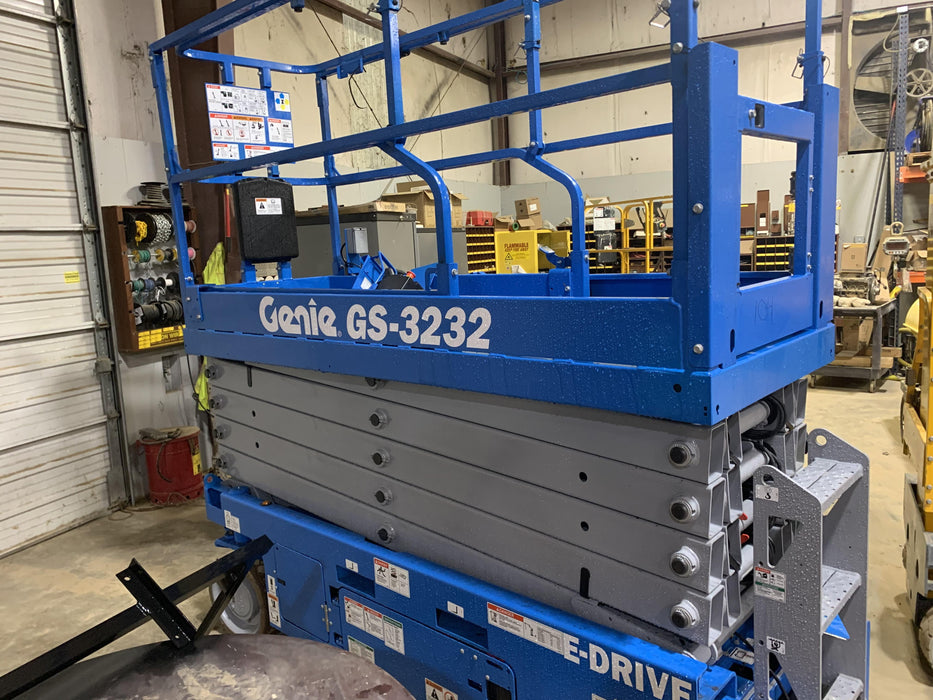 2021 GENIE GS-3232