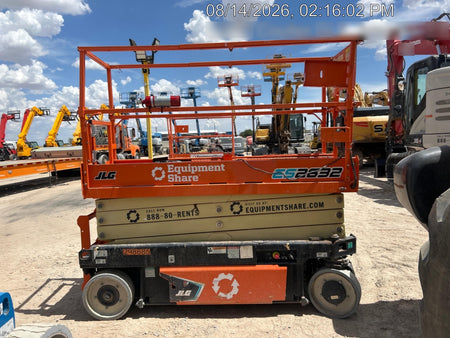 2023 JLG ES2632
