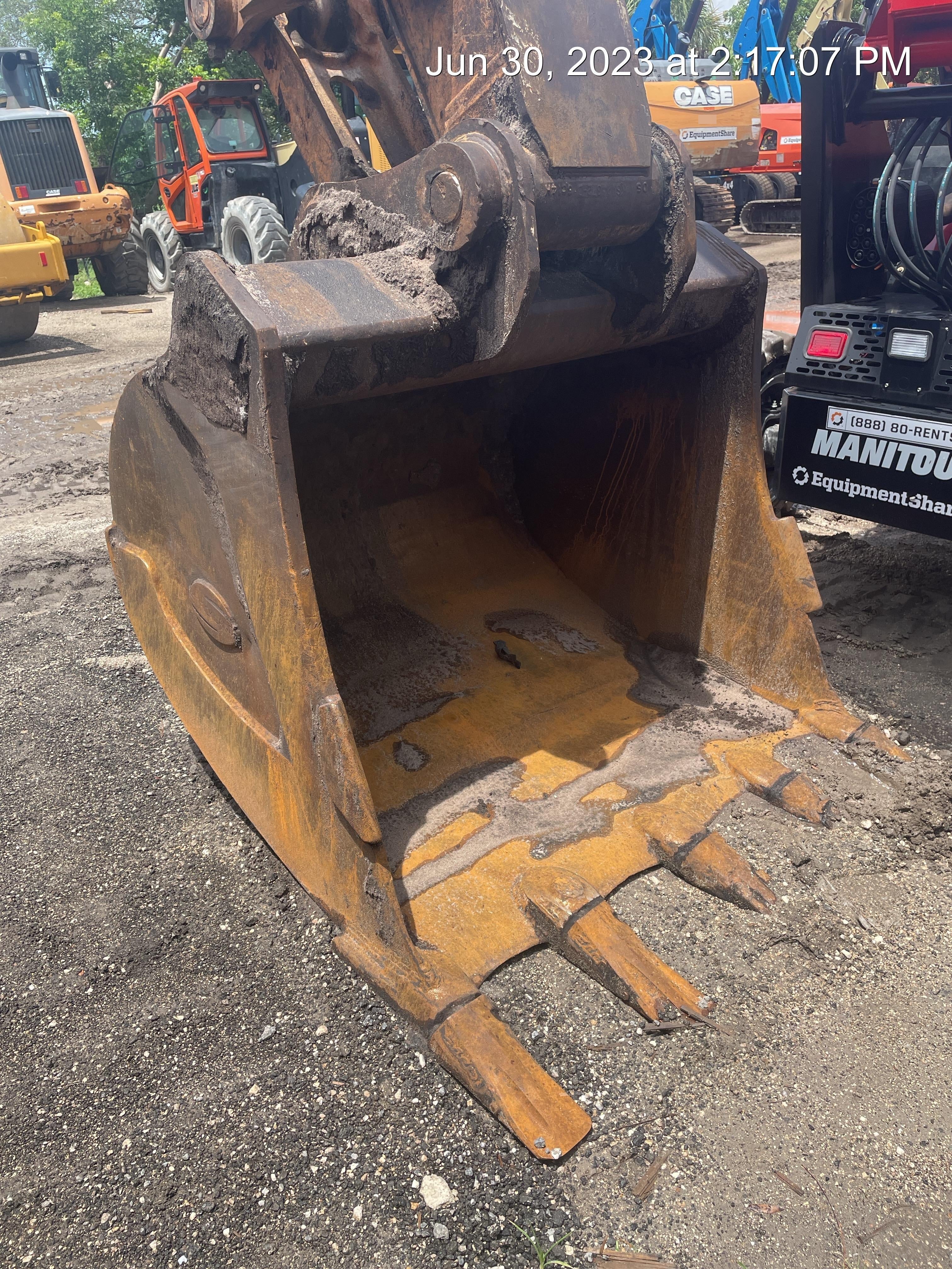 2014 STRICKLAND 66" Bucket- Strickland