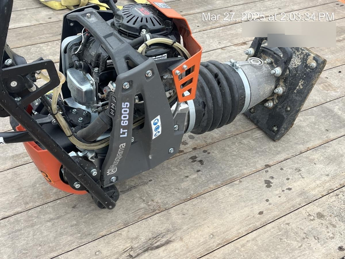 2024 HUSQVARNA LT6005