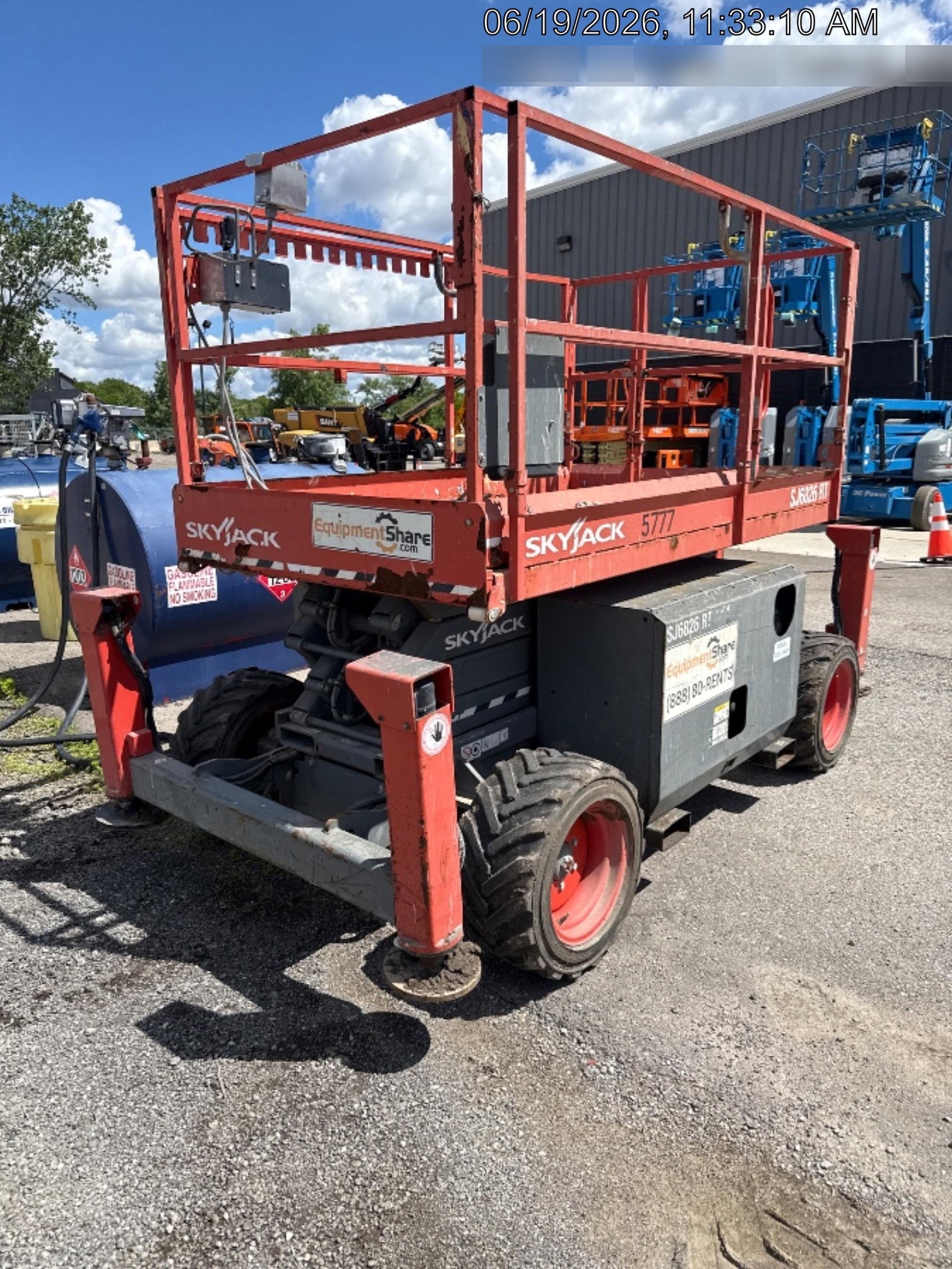 2017 SKYJACK SJ6826 RT