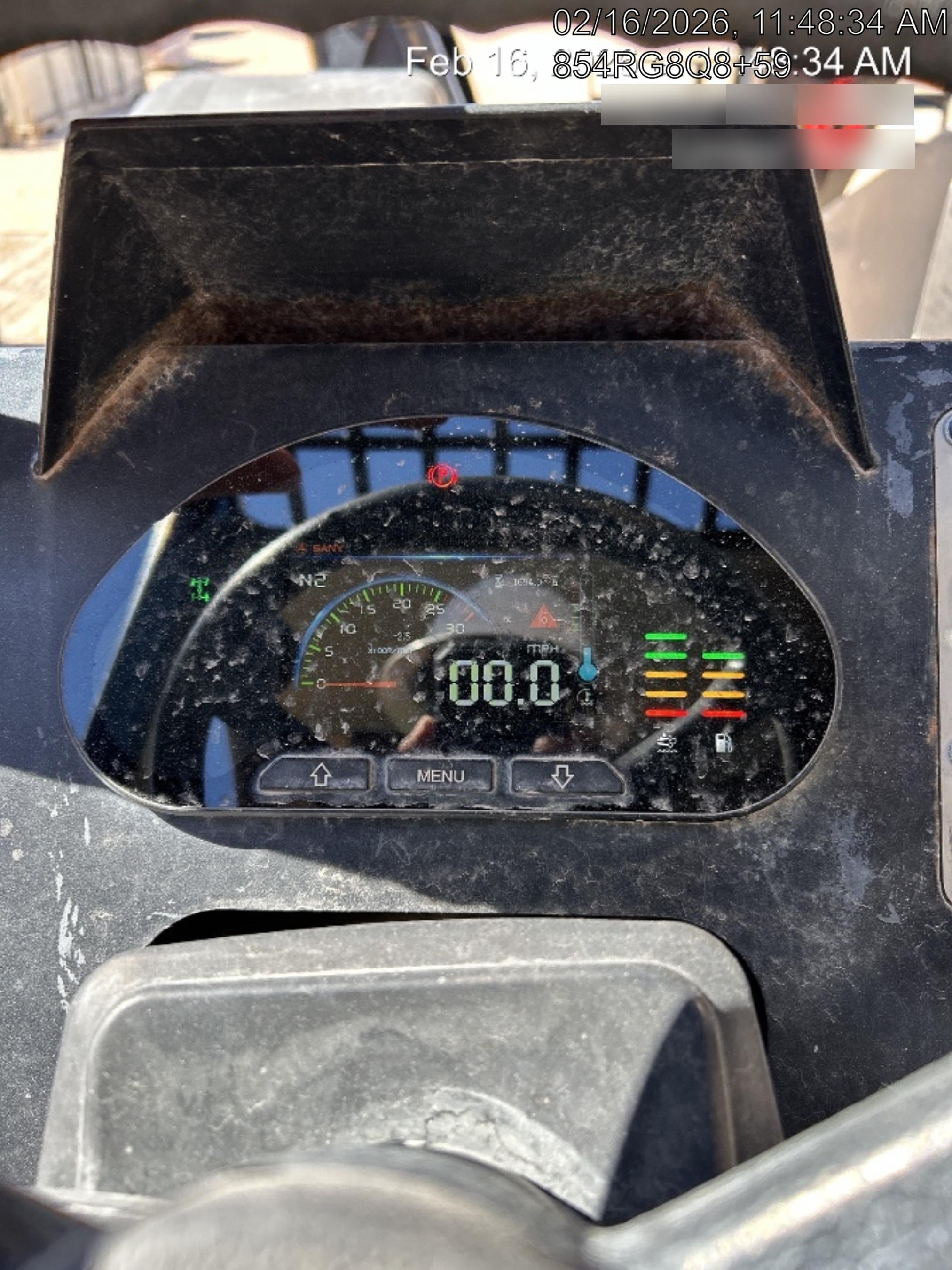2022 SANY STH1056
