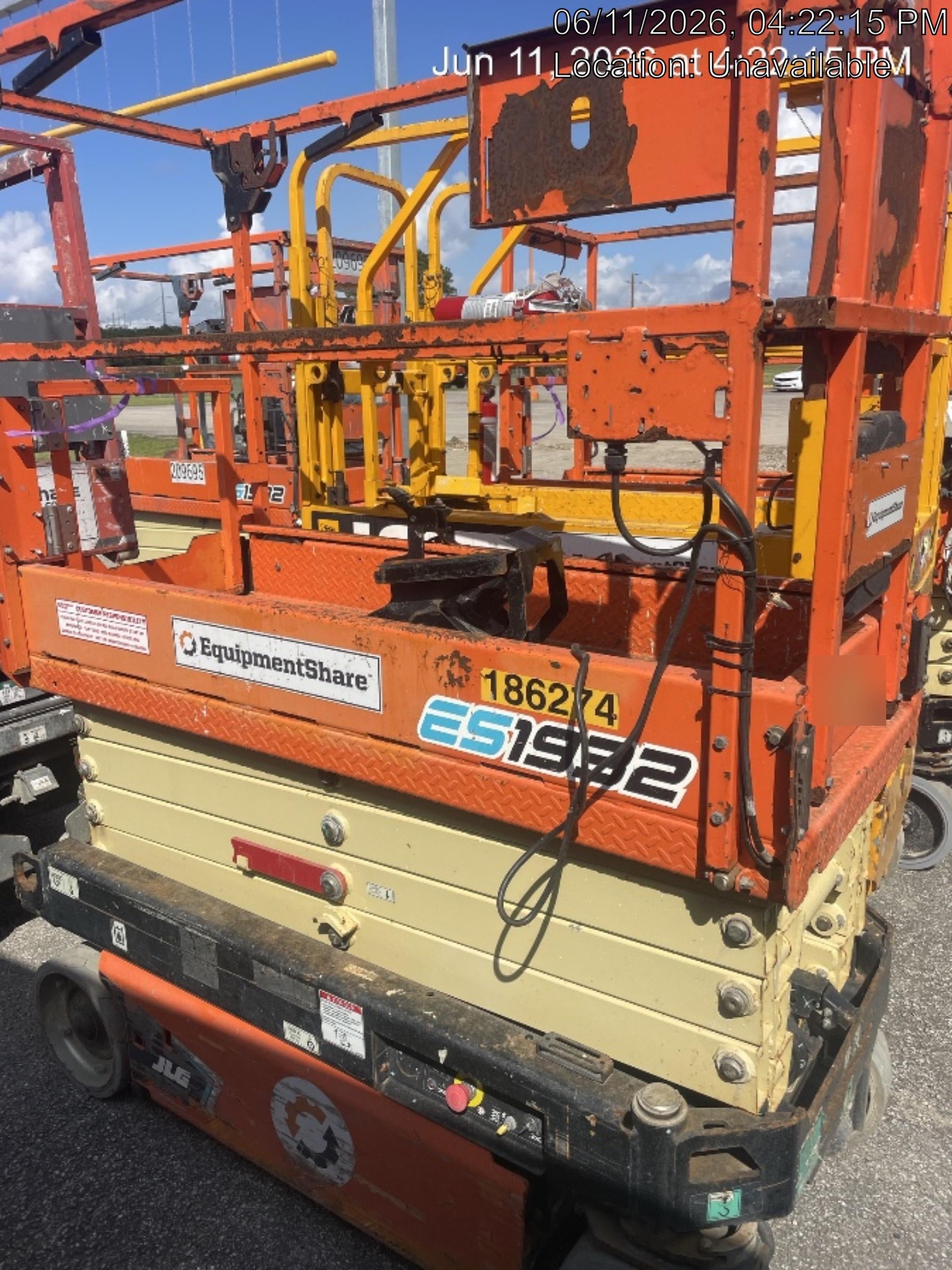 2021 JLG ES1932