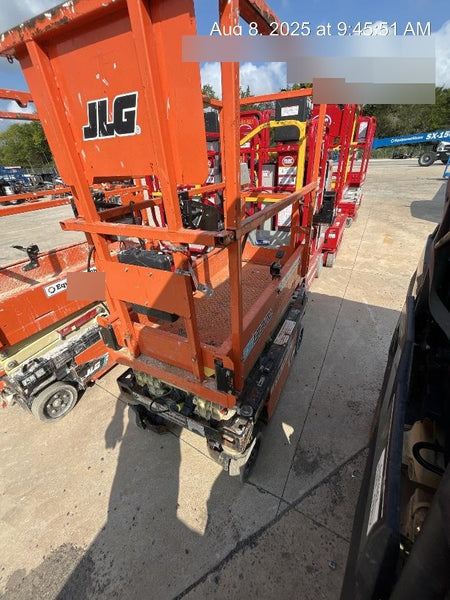 2022 JLG ES1330L
