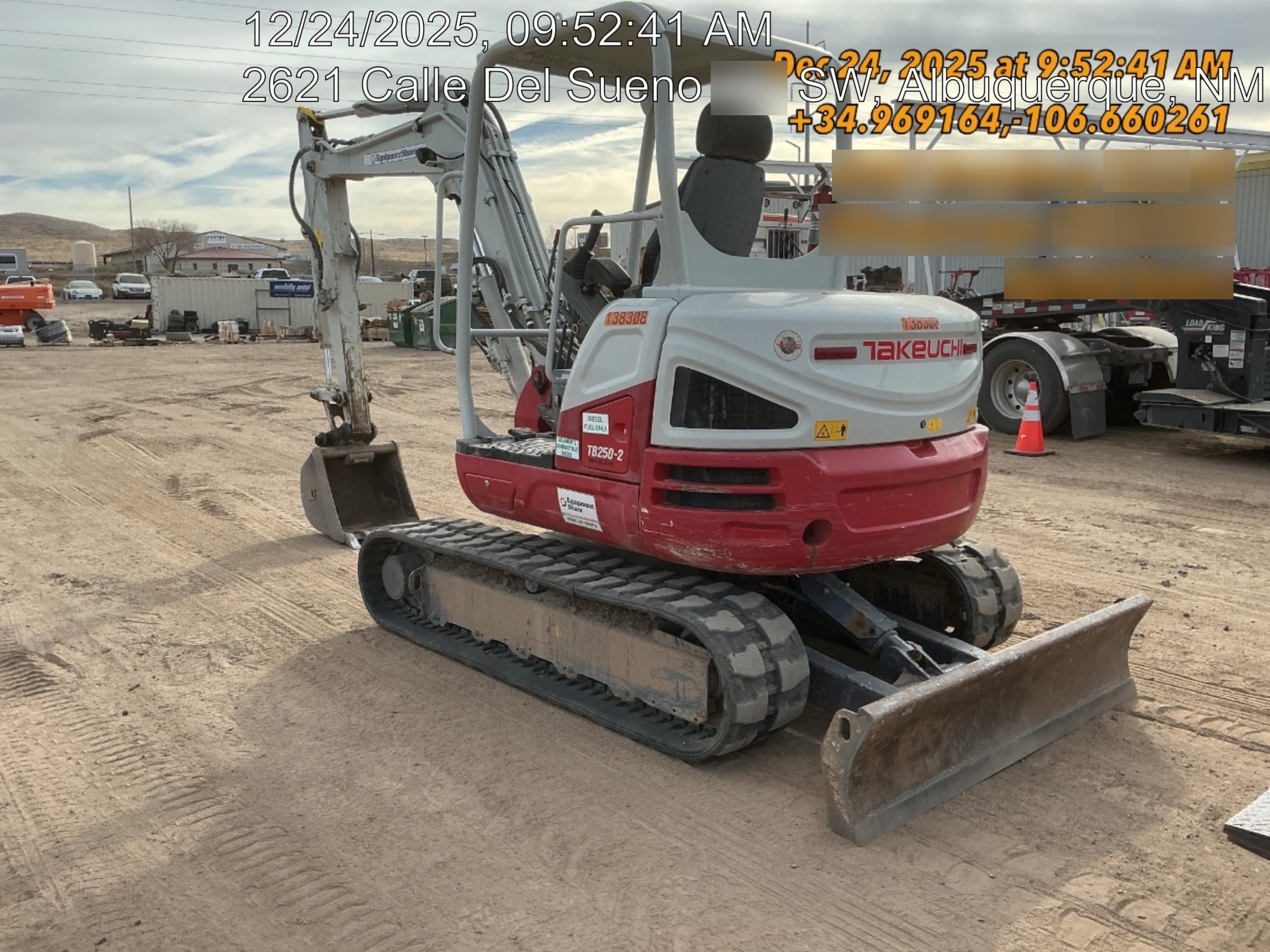 2021 TAKEUCHI TB250-2