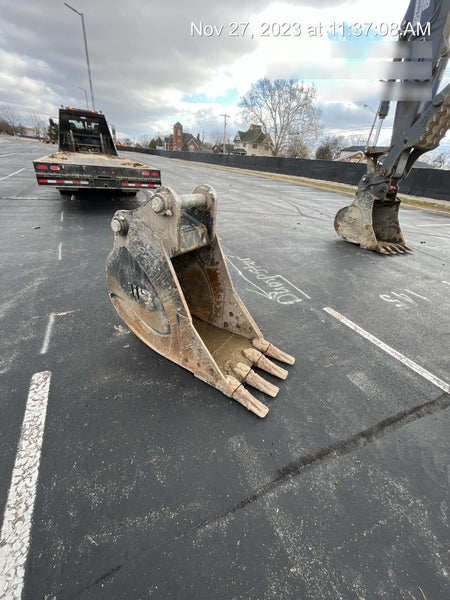 2023 WERK-BRAU 24" Bucket, 45k-55k Excavator - Werk-Brau