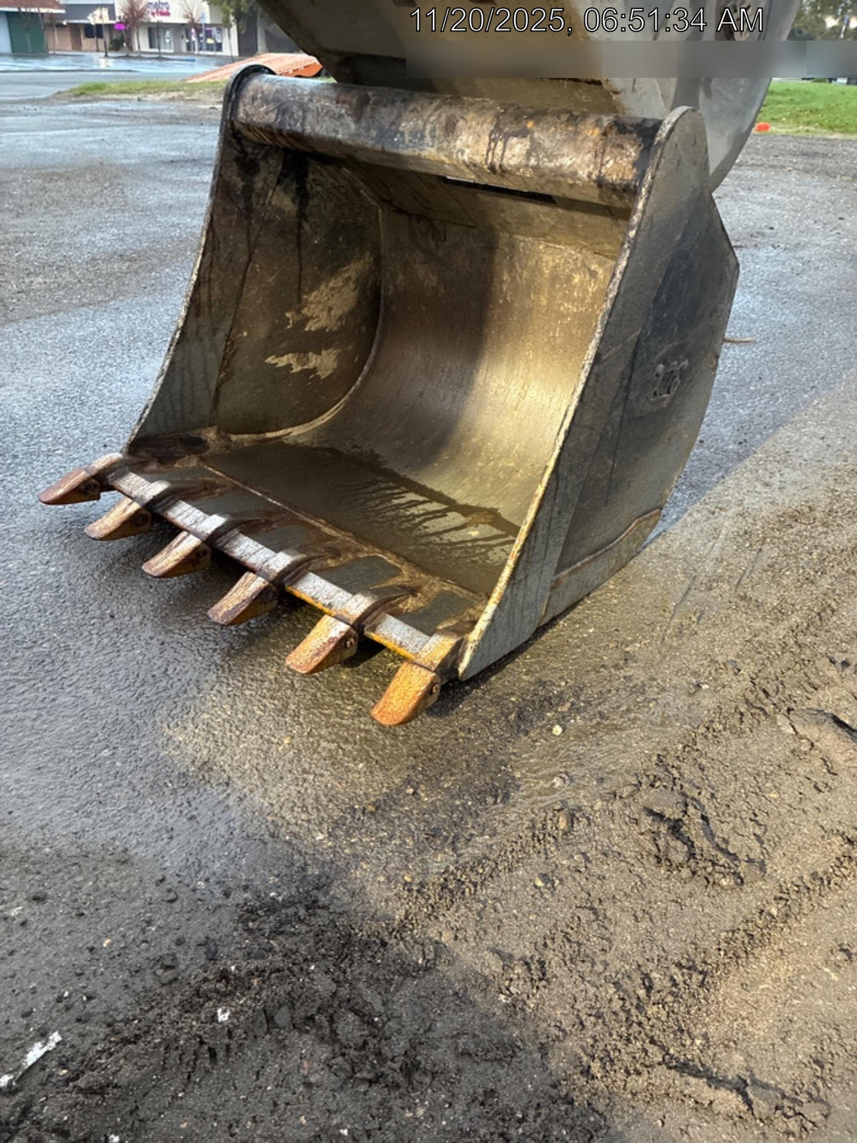 2025 TAKEUCHI 36" Bucket - Takeuchi