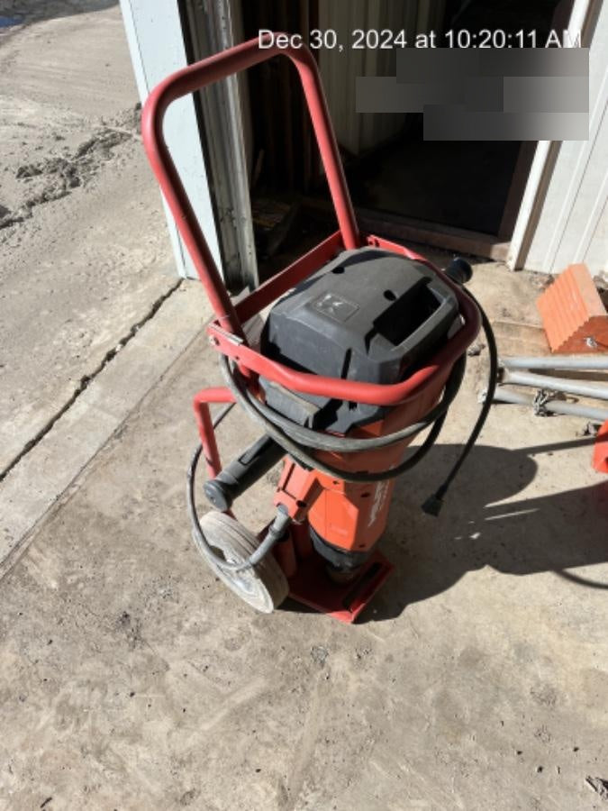 2023 HILTI TE 3000-AVR