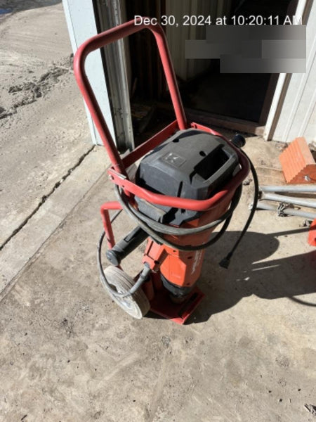 2023 HILTI TE 3000-AVR