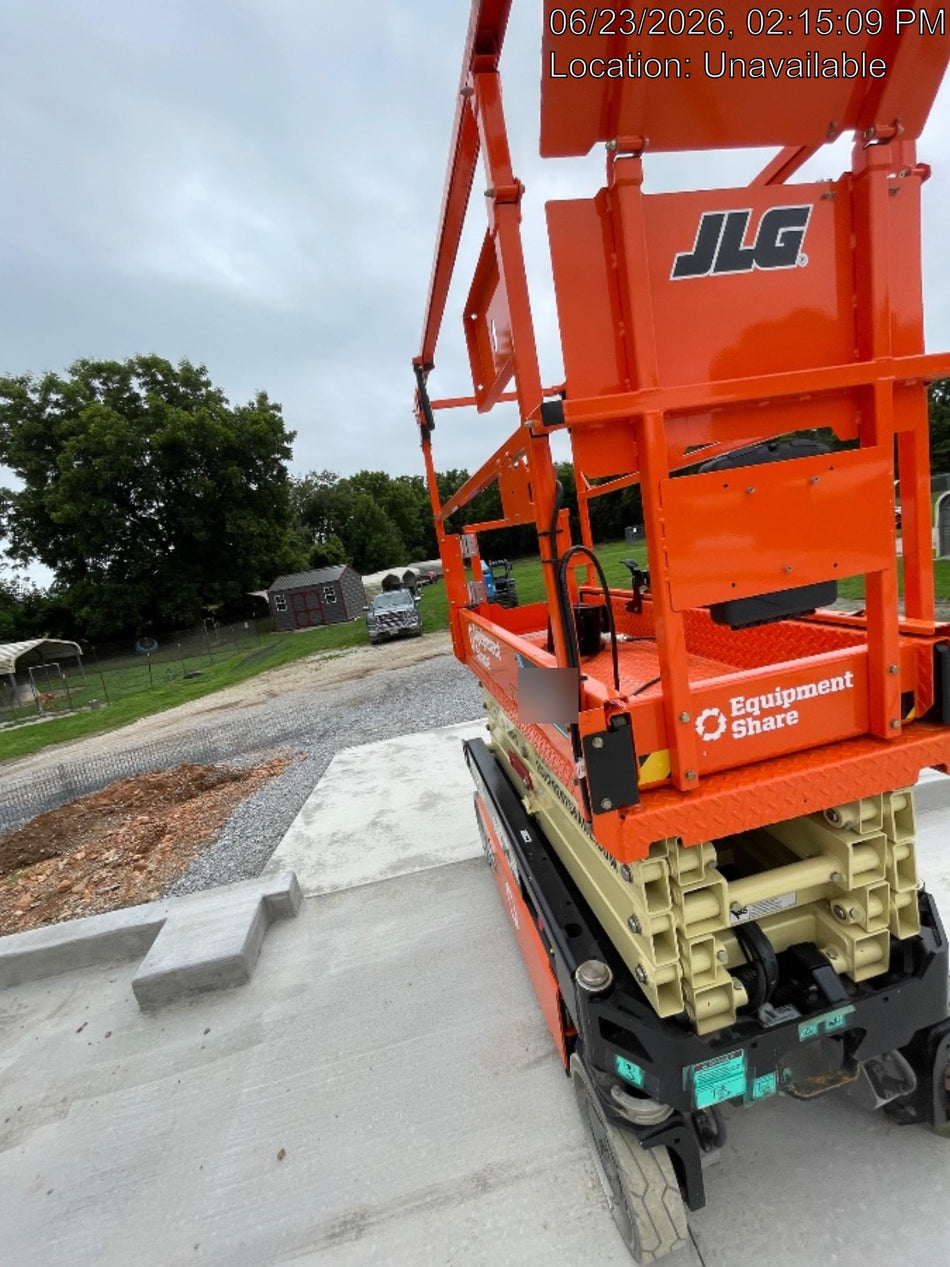 2025 JLG ES1932