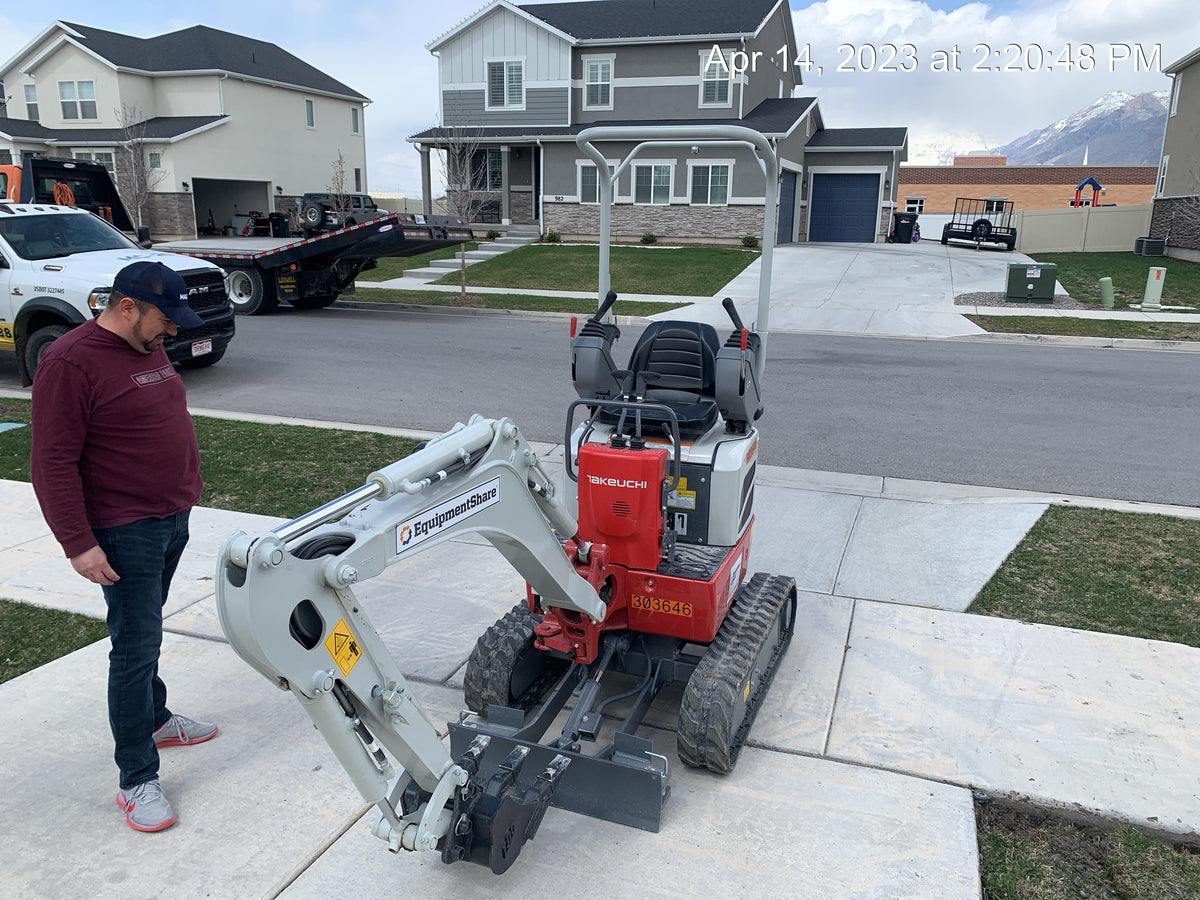 2023 TAKEUCHI TB210R