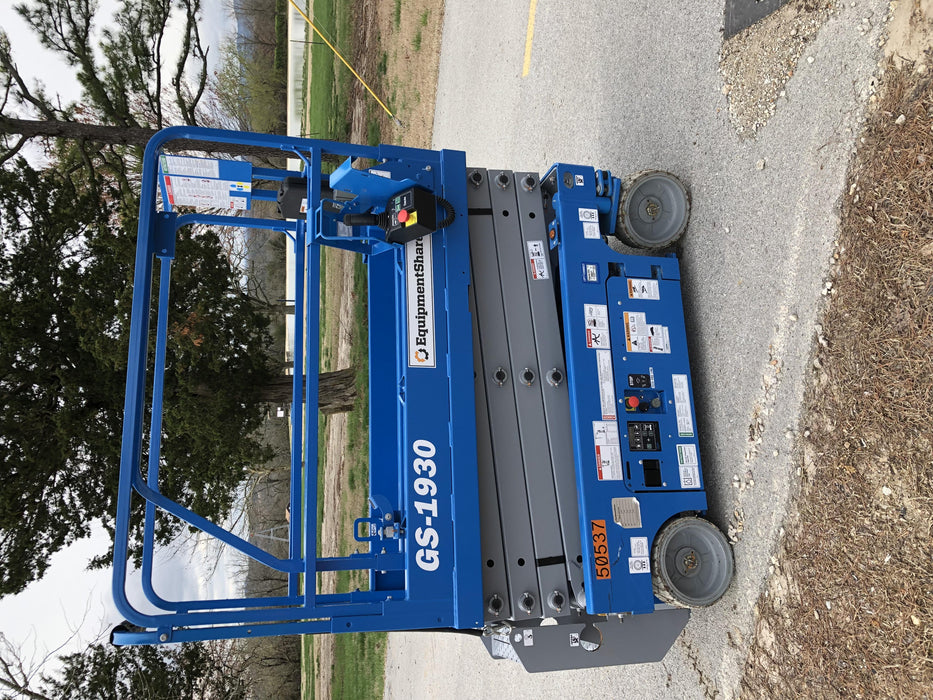 2019 Genie GS-1930 Fixed Rails with Chain Entry