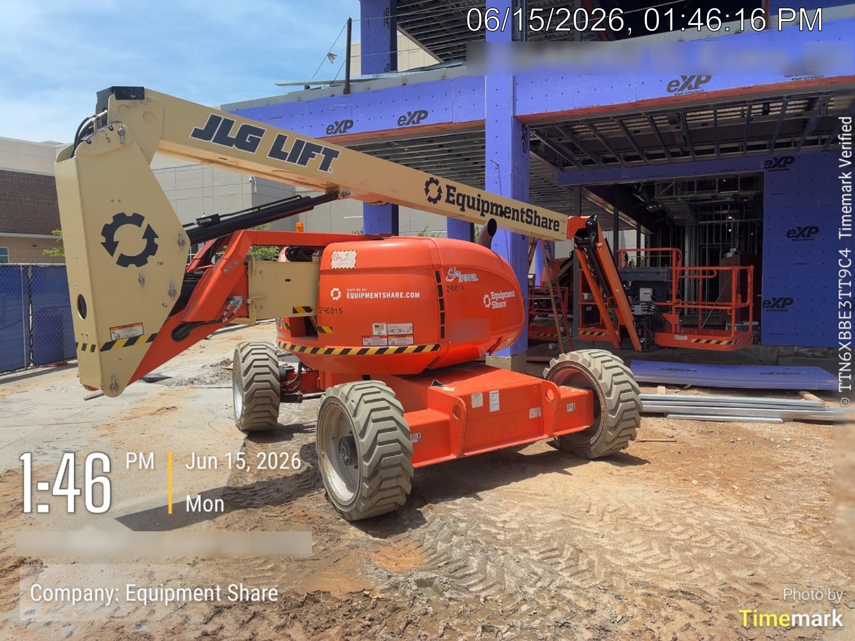 2023 JLG 600AJ