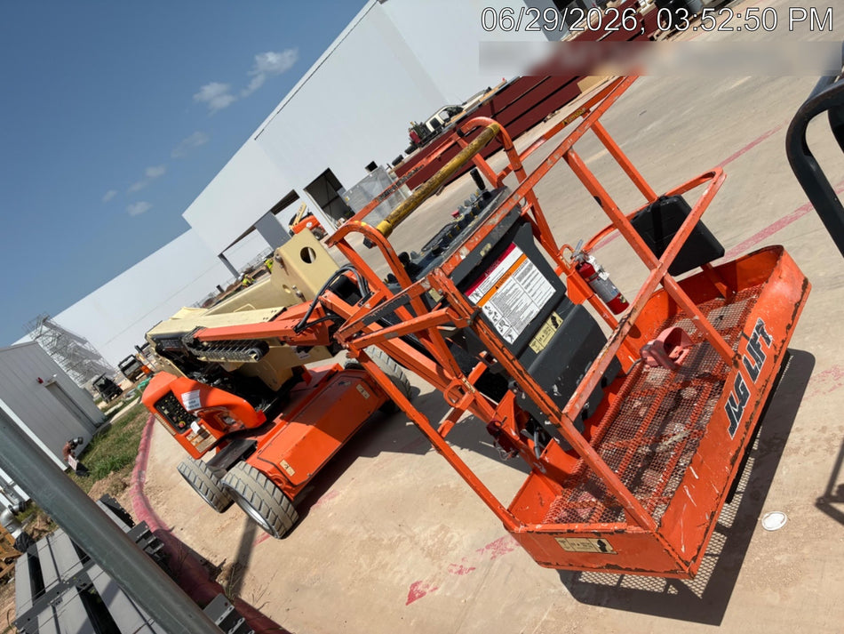2019 JLG E450AJ