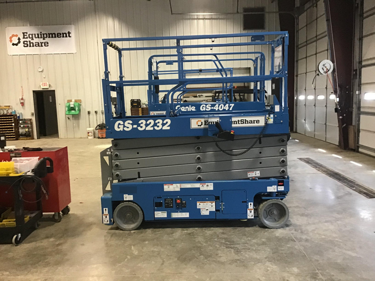 2018 GENIE GS-3232