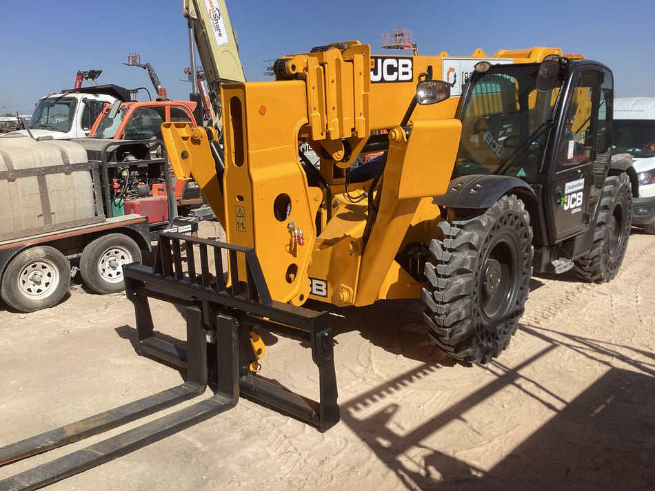 2022 JCB 512-56