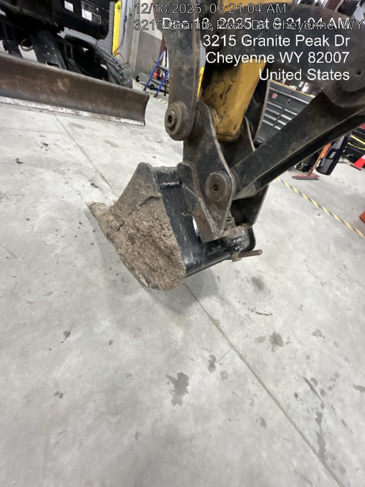 2025 TAKEUCHI 18" HD Bucket - Takeuchi