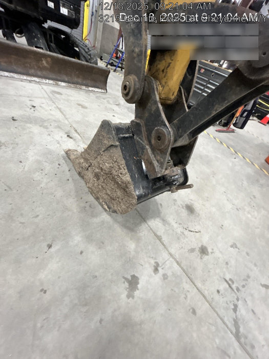 2025 TAKEUCHI 18" HD Bucket - Takeuchi