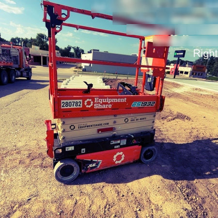 2022 JLG ES1932