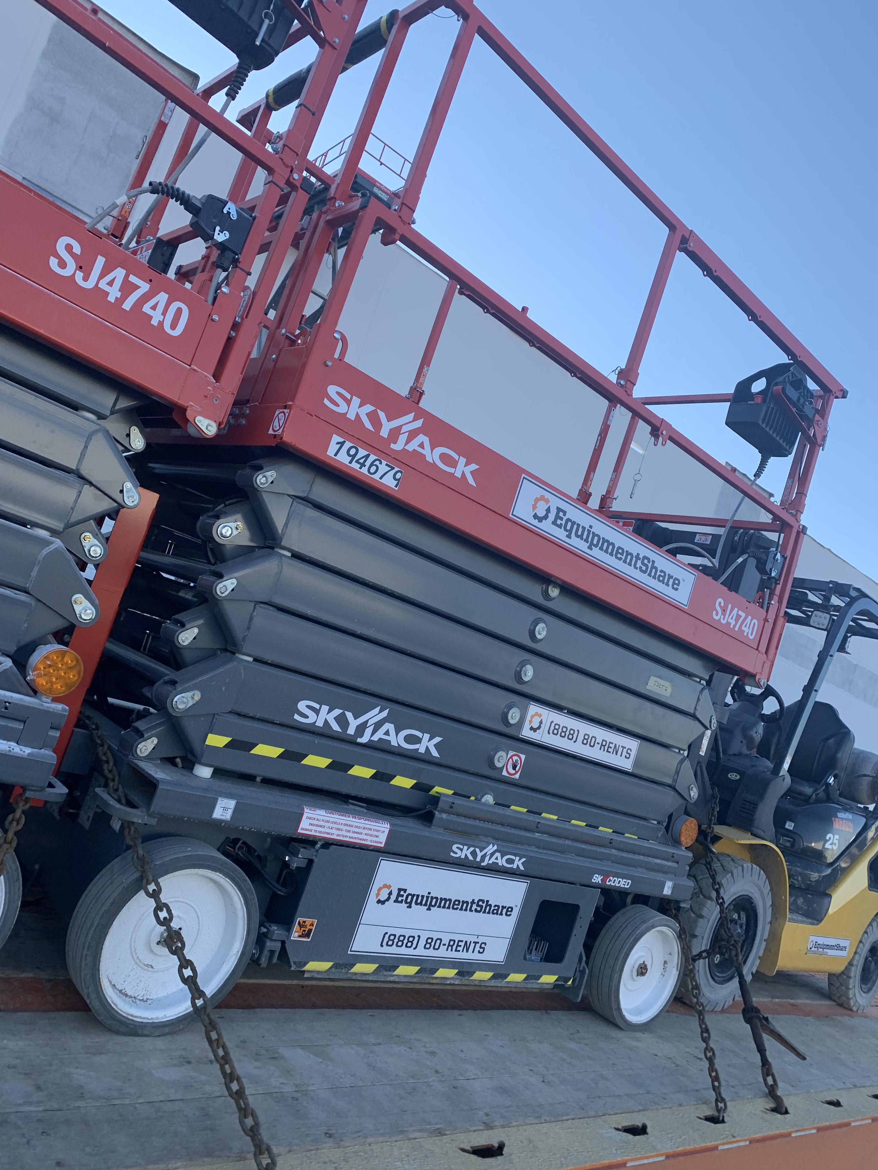 2021 Skyjack SJ4740 Hyd Drive, Sld NM Tires, DBcns, EST