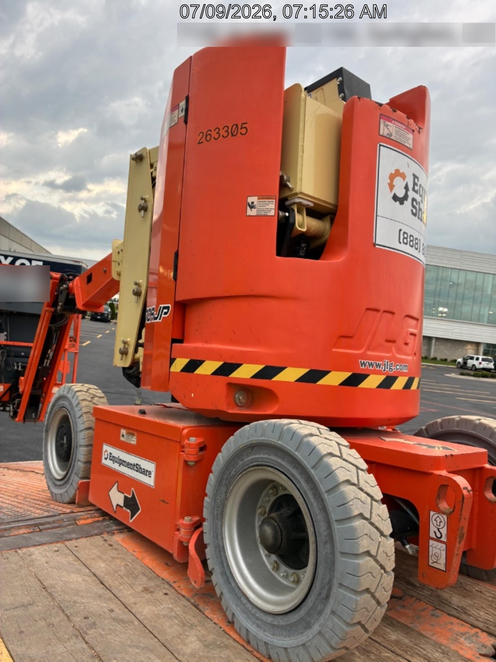 2022 JLG ES1932